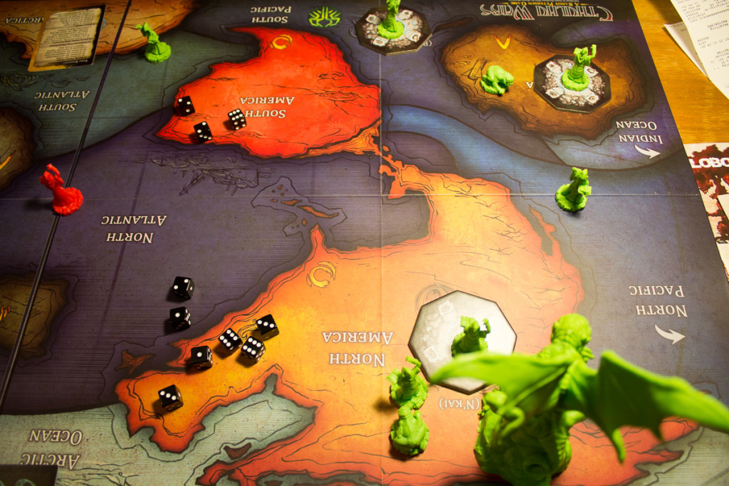 Cthulhu Wars - Figuren und Spielplan