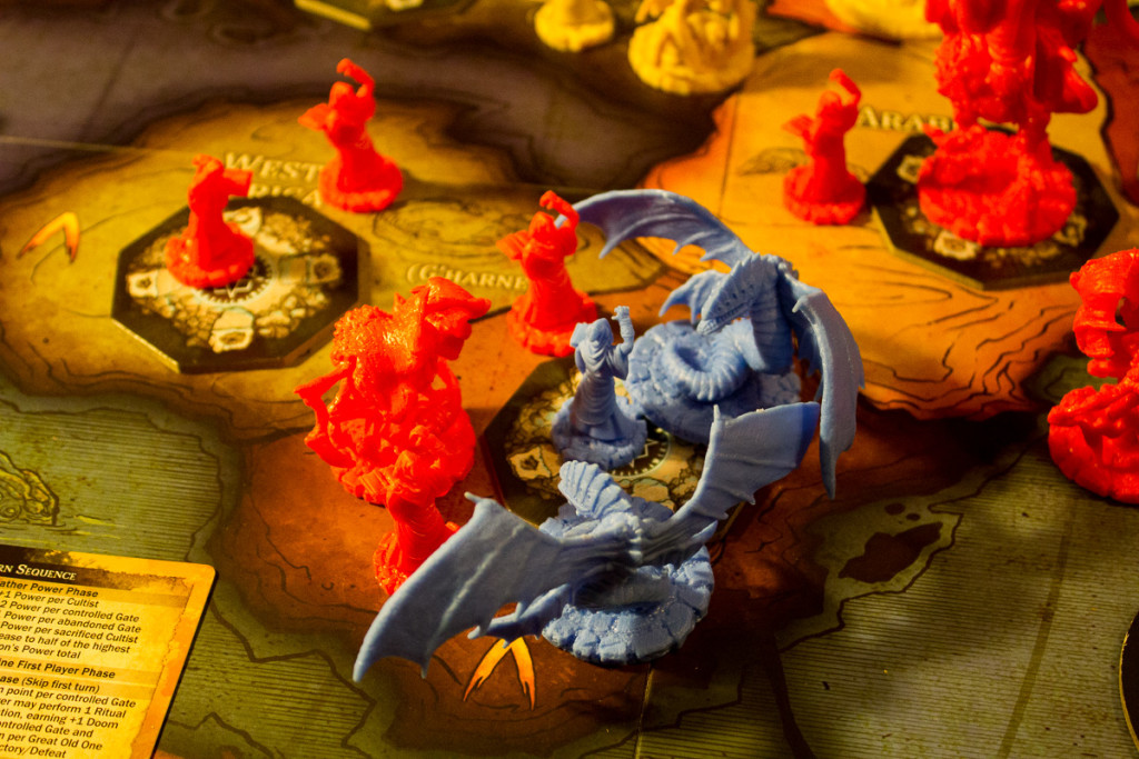 Cthulhu Wars- Figuren und Spielplan