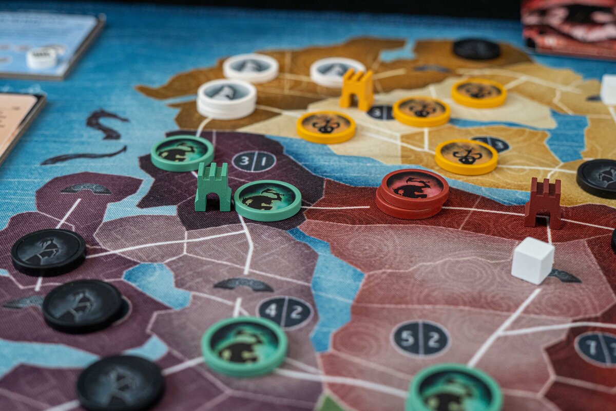 Moytura - Spielbrett mit Irland-Karte und Fraktions-Tokens